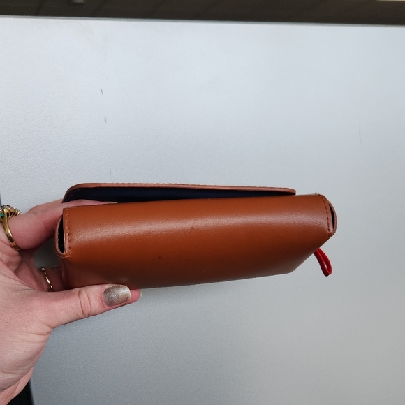 Fossil Women's Tortoise Shell Sunglasses - Picture 12 of 12